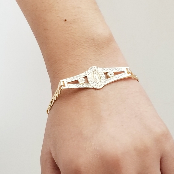 Guadalupe Small Wrist Bracelet.14K Gold Plated.New - Picture 3 of 7